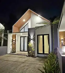 Rumah terlaris pinggir jalan raya Depok. Harga sangat terjangkau .