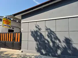 RUMAH KONTRAKAN PETAK