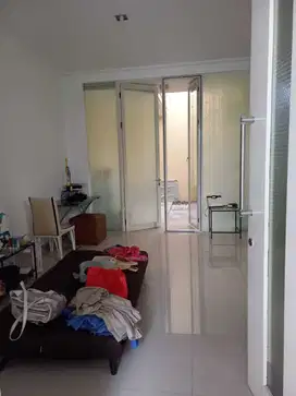 Rumah Semi furnish eastcoast park Pakuwon City