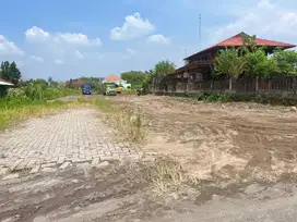 8 menit UGM Tanah Jln.Damai-SHM