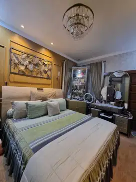Bangunan 1,5 lantai Rumah Cantik di Villa Bukit Mas Surabaya