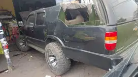 Opel Blazer 2000 Bensin