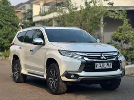 LOW KM! MITSUBISHI PAJERO DAKAR 4x2 AT 2018 PUTIH