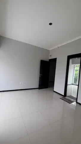 Dijual Rumah Strategis Siap Huni di Batununggal