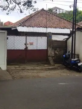 Disewakan rumah strategis mainroad jln Baladewa Bandung