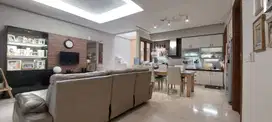 Jual Rumah di Komplek Eksklusif Bale Pakuan Ciumbuleuit Bandung