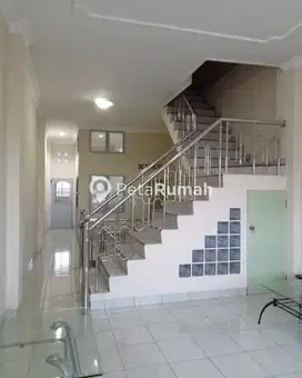DIJUAL TOWNHOUSE JL BELITUNG DAERAH HM YAMIN MEDAN (TEDDO & MEIRA)