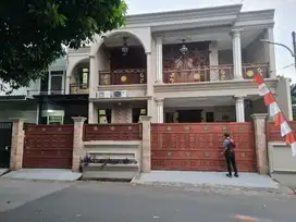 Rumah Mewah Murah Untuk Hunian atau Kantor di Karang Mulya Ciledug
