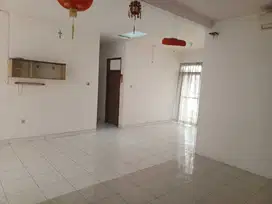 Rumah Rendeng 2 Lantai Di TKI 1 Siap Huni