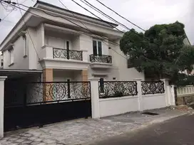 Rumah 2 lantai di tebet timur jaksel