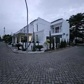 Dijual Rumah Hoek Di Cluster Victoria Metland Menteng Jakarta