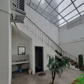 Dijual Ruko 2 Lantai di Batununggal Indah Mainroad
