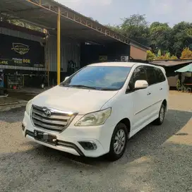 Toyota Kijang Innova 2012 tipe V Bensin