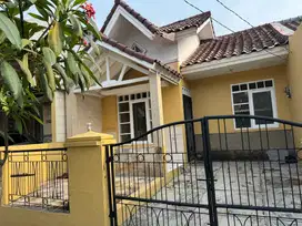 Rumah dijual di Regency Melati Mas serpong