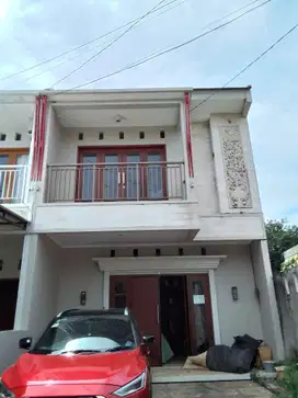 Rumah SHM 5 Menit ke Stasiun LRT Jatibening Baru Bebas Banjir J-29070