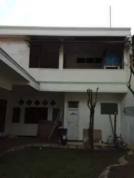 Rumah Kupang Indah Semi Furnish Luas Terawat Murah