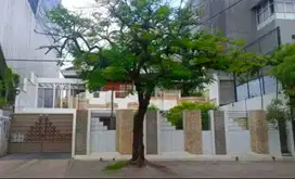 14. DIJUAL RUMAH RAYA CEMPAKA SURABAYA
