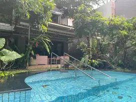 Dijual Rumah di Cilandak Dalam 6BR Furnished