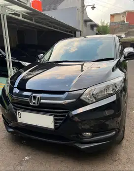 DIJUAL! HRV E CVT 2017 Hitam