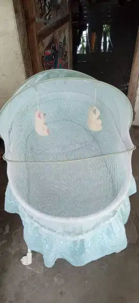 Box bayi untuk ayi