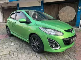 MAZDA 2 AT MATIC 2012