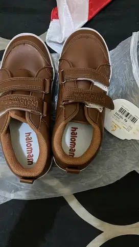 sepatu anak size 34