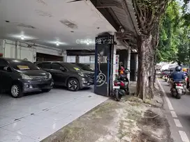 Rumah Sudah Renovasi Jadi Showroom Mobil Di Duren Sawit S8521