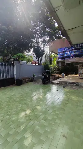 Rumah Luas Hitung Tanah Di Pulomas Jakarta Timur S8924