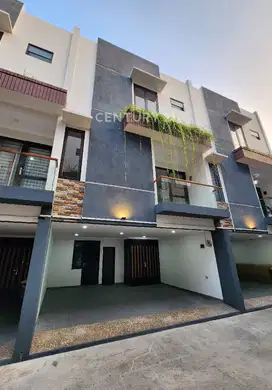 Rumah 3 Lantai Brand New Di Johar Baru Jakpus S8983