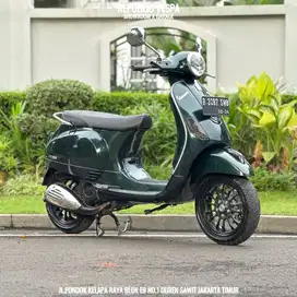 UNIT TERMURAH Piaggio Vespa LX 150 3V TAHUN 2013 WARNA HIJAU