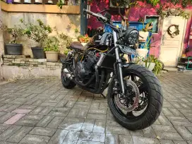 Honda CB 400 98 superfour brembo edition custom gahar
