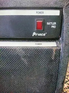 Ampli Gitar Listrik dan akustik.