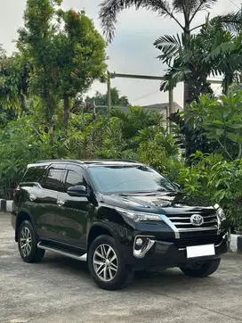 {Harga Cash} Toyota Fortuner VRZ 2.4 A/T Diesel 2019