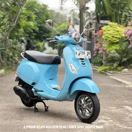 DIJUAL CEPAT Piaggio LX 125 IGET LED Th 2021 WARNA BLUE CAPRI