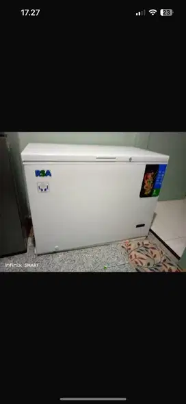 Dijual frezer like new baru 4 bulan pemakaian juga jarang msh gress