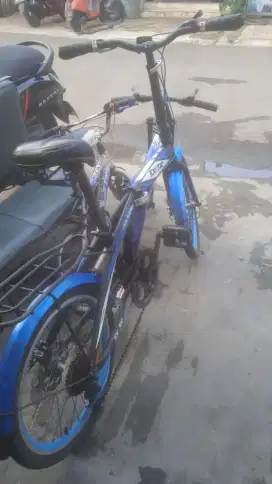 Sepeda Lipat merk Exotic r 20 siap gowes semua normal 350rb saja