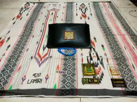Sarung sutra Lamiri banyak motif lainya