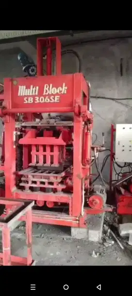 Mesin paving blok
