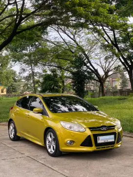 Ford Focus S hatcback CBU Harga cash termurah
