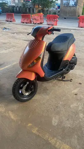 Di jual piagio zip