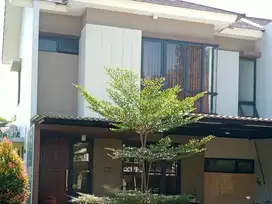 Rumah 2 Lantai di Kota Wisata Cibubur Bebas Banjir Bisa Nego J-20351