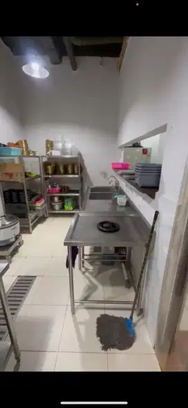 Kitchen equipment ex cafe resto
