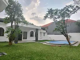 Rumah Furnished Strategis Dekat Mall Di Kemang Jakarta Selatan