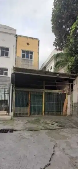 DISEWAKAN RUKO SIAP HUNI 3LANTAI AKSES PINGGIR JLAN 2 MBL LOWONG TEBET