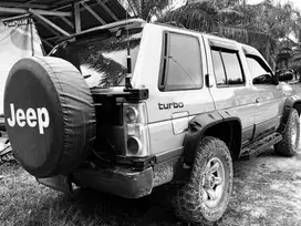 Jual cepat nissan terrano Kingsroad 2003 kondisi OK