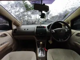 Honda City IDSI AT