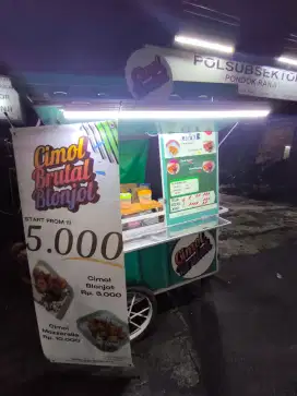 Jaga lapak cimol brutal