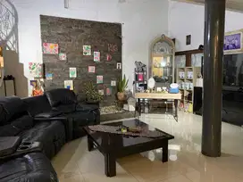 Rumah 3 Lantai Siap Huni Lokasi Strategis