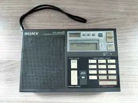 Di Jual Sony Radio ICF-7600D FM LW SW MW Synthesized Receiver Antik