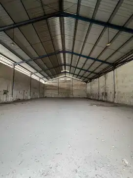 Gudang pabrik bypas krian sidoarjo, loading dock